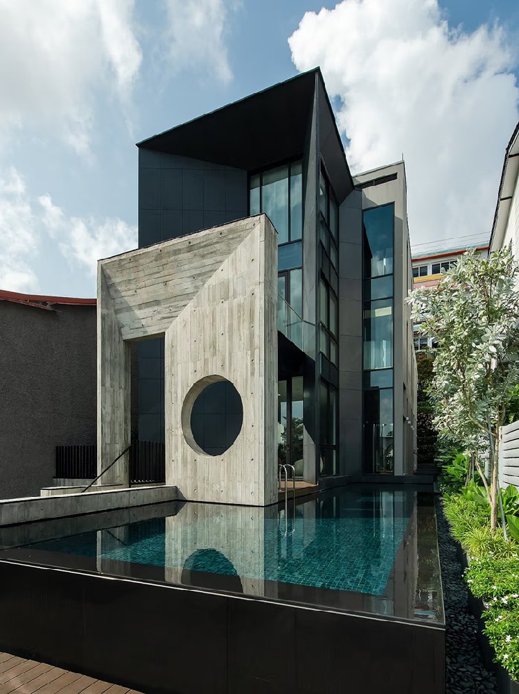 野兽派与现代艺术的交融，新加坡住宅设计，重塑空间美学